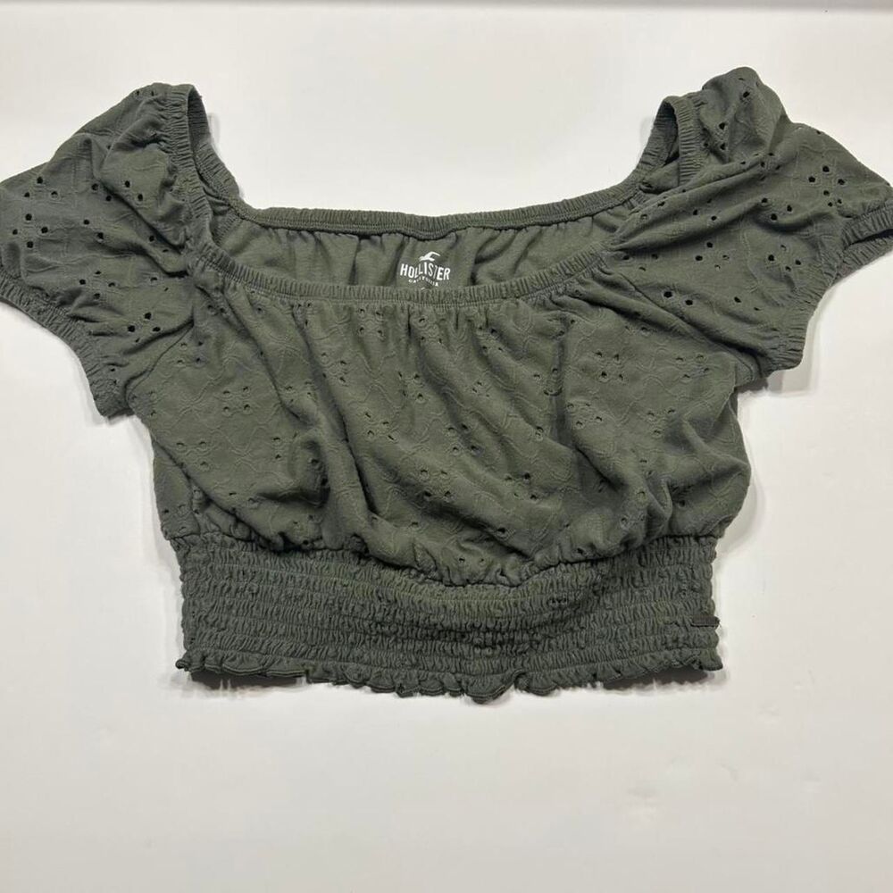 Hollister-co Women's Green Crop-top